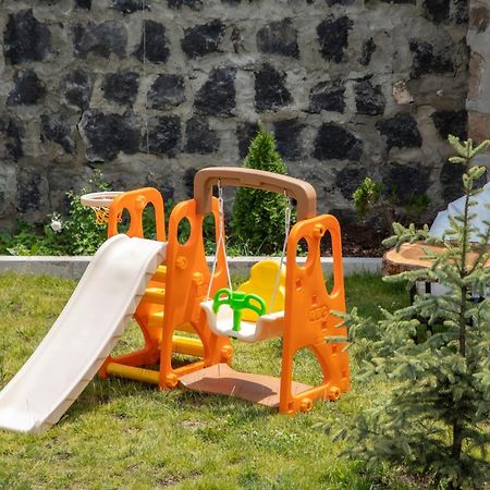 Tsaghkadzor Inn Hotel Eksteriør bilde