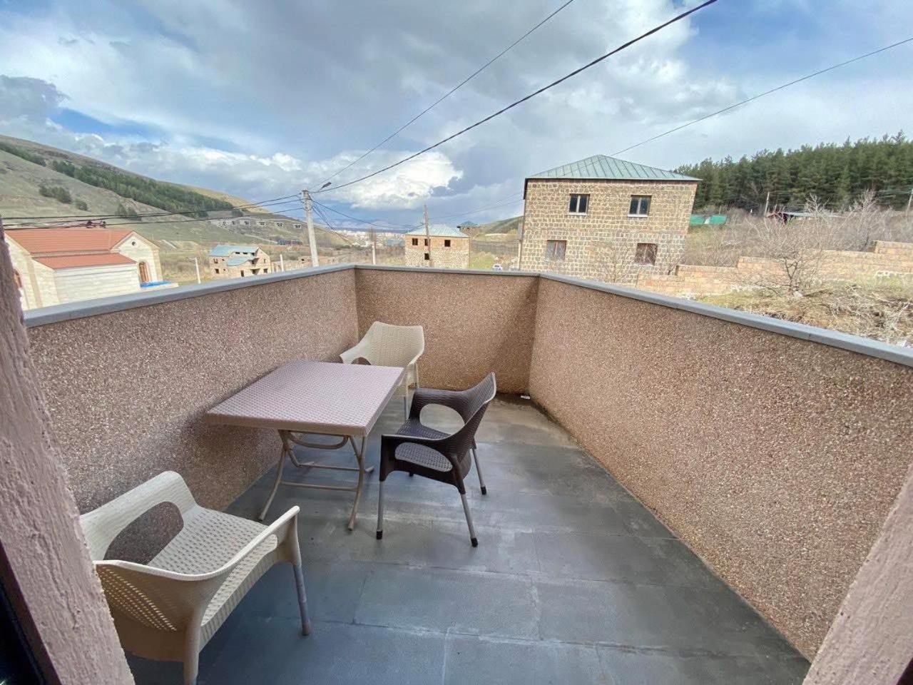 Tsaghkadzor Inn Hotel Eksteriør bilde