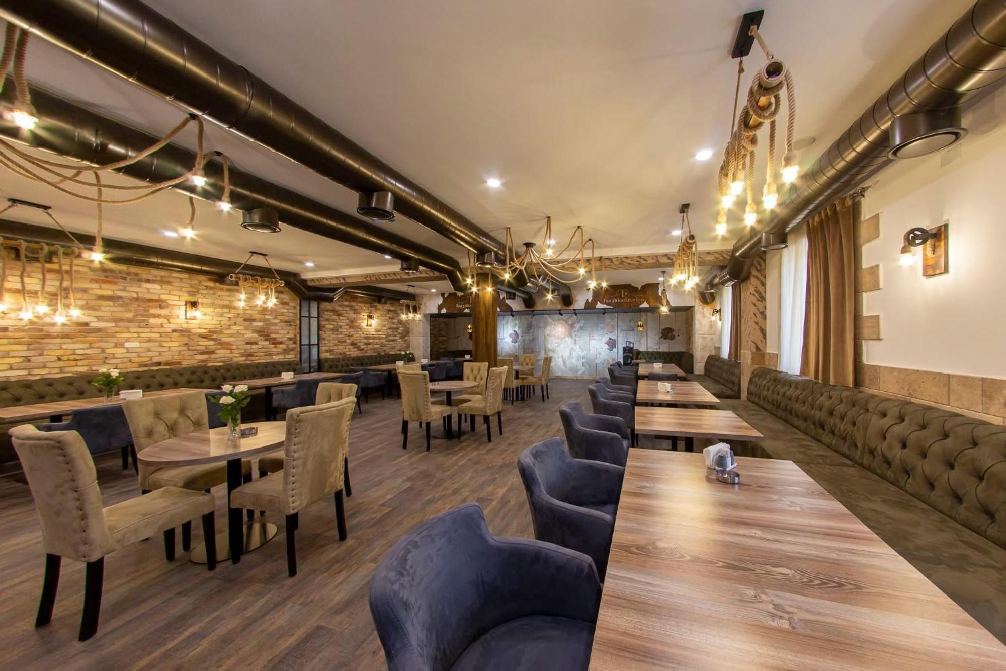 Tsaghkadzor Inn Hotel Eksteriør bilde