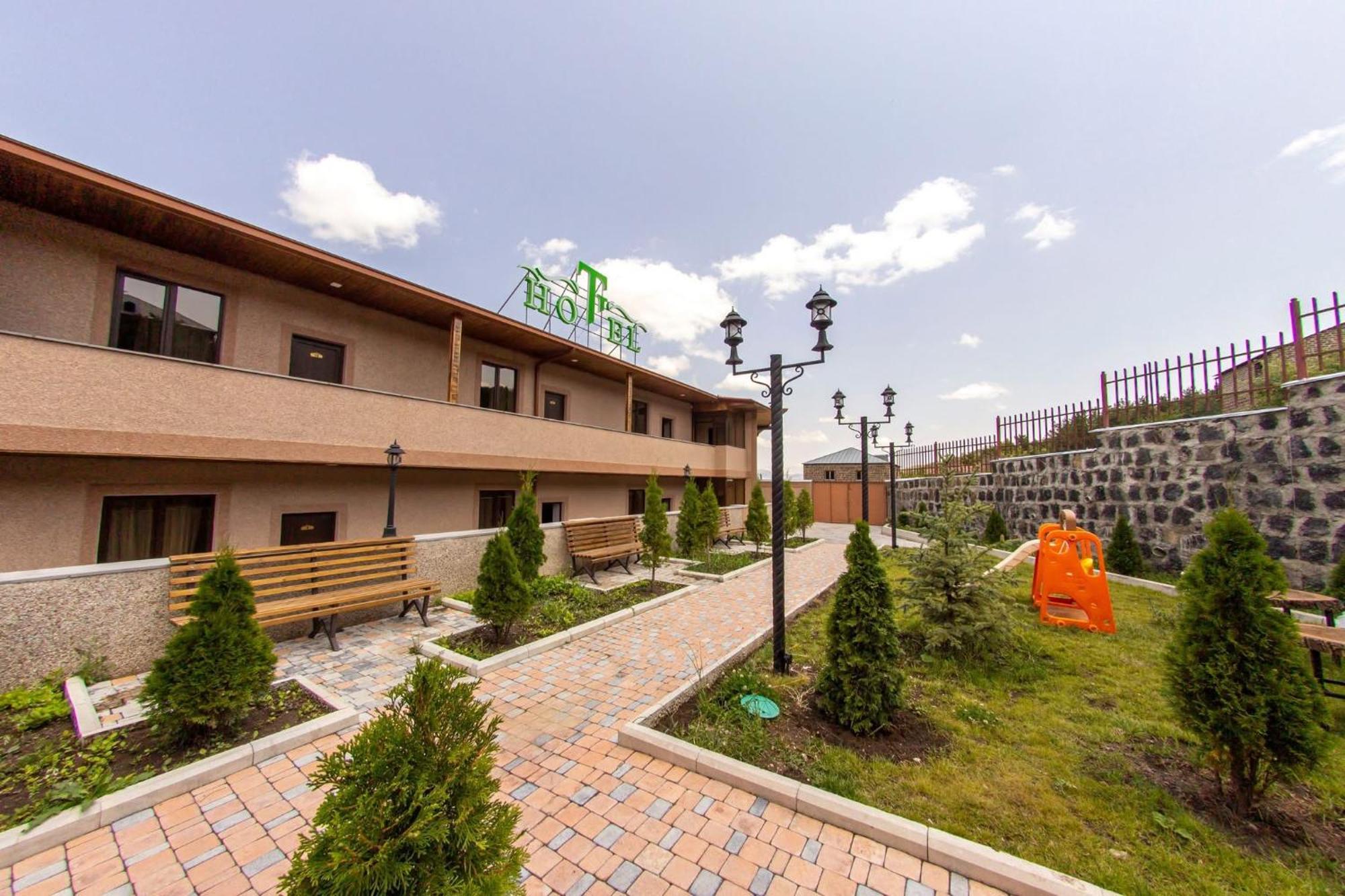 Tsaghkadzor Inn Hotel Eksteriør bilde